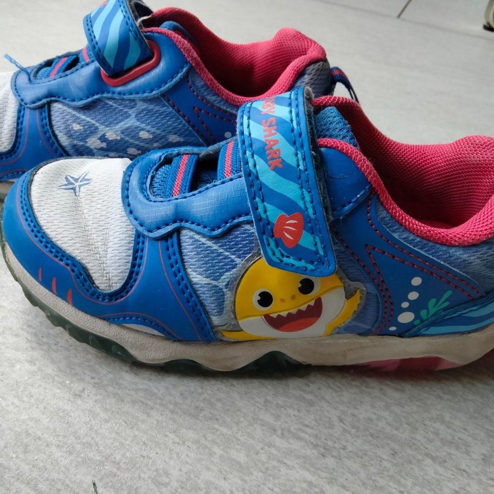 baby shark kid's sneakers